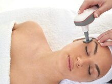 シュプリーム ラ ディオサ(Supreme LA DIOSA)/目尻シワ眼精疲労にもインディバ