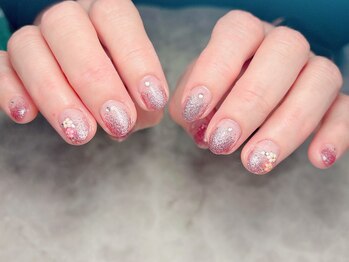 ブリスフルハピネス(Blissful happiness)/春のラメグラデーション