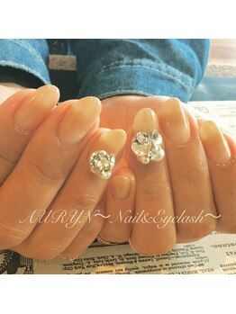 アウリン(AURYN)/反り爪も美爪に☆