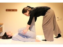 テテ 土山(TETE)/タイ古式ストレッチで筋膜ほぐし