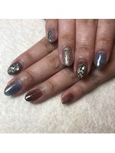 ジェイノヴァール(Jnovart)/