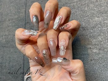 ネイル ジーズ(nail ziez)の写真/【ずっとオフ無料】上品シンプル～大人可愛い、ニュアンスまで♪お肌に似合うカラー・形まで理想の指先に★