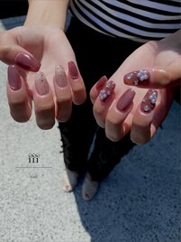 ビジューネイル