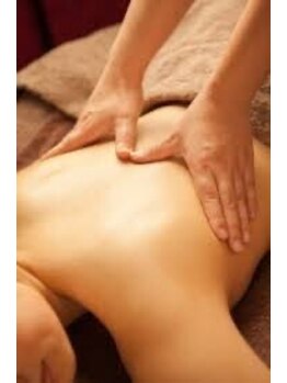 らく～なの写真/アロマの力で深い癒やしを体験☆疲れ・コリを優しくケアし、スッキリ。浮腫みも解消！完全個室で男女OK◎