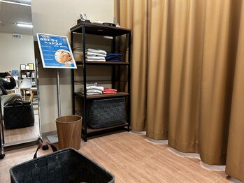 HCIヘルスケアラボ/【お着替え室】