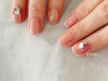 ネイルサロン イントゥ(into_)/ちゅるん　ワンカラー　ビジュー