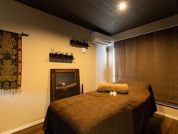 グランミューズ(Gran Muse)の写真/エステ併設☆滞りがちなリンパを流しむくみ解消◎スッキリとリフトアップされた小顔に!全身メニューも有り