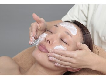 サレーヌ国分寺/5.パッティングマッサージ