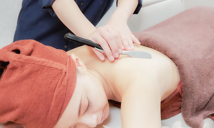 【背中シェービング】パック付◎うなじ＋背中(腰まで)　40分　\6050→\5500