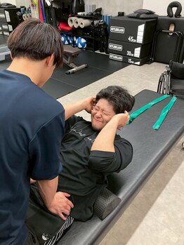 ヨロジム(YOLO GYM)/腹筋