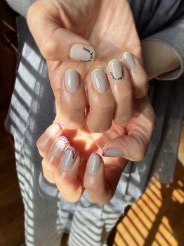 ココン フォー ビューティー(Cocon for Beauty)の写真/高技術×抜群のセンスでいつまでも見つめていたくなるデザインを再現♪ネイルが初めての方も大歓迎◎