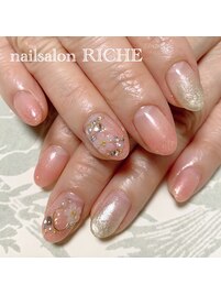 キラキラ！フラワーネイル