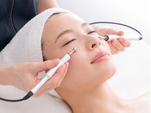 エヴァーグレース プレミシャス 心斎橋店(EVER GARACE Premycious)/目元ケア＞肌活性の微弱電流