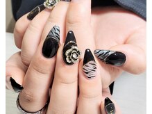 アンナ(Anna)/ゼブラネイル