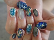 絵画のような繊細デザイン｜絵画の世界観を似合わせる表現力