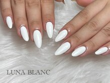 ルナブラン 石橋駅前店(LUNA BLANC)/ホワイトのワンカラー♪