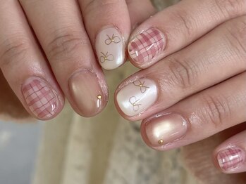 ニンニ(ninni)/ピンクリボンネイル