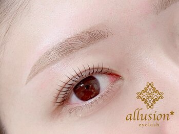 アリュージョン 四条烏丸店の写真/未来の眉毛とまつげまで大切にした丁寧な施術で美しい目元に♪モチも◎[まつげパーマ/美眉］