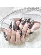 ミニョン(Minyon)/黒レースネイル☆