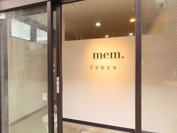 メム(mem.)/外観