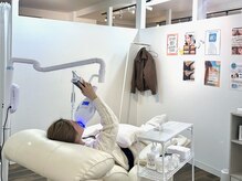 ホワイトニングショップ 多摩店/【照射中】