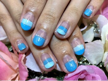 プラハネイル(+HER 美甲)/ダブルハーフフレンチ