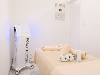 リンダ(Rinda)の写真/【ダイエットに必要な工程が詰まった最新機器で脂肪燃焼&筋肉運動】が叶う最強デトックス！