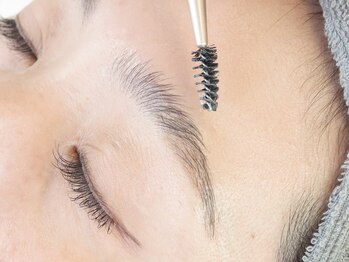 blanc.【4/4 NEW OPEN(予定)】/【眉毛/ハリウッド】毛流れ作り