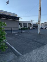 アトリエ ムーン(ATELIER Moon)/店舗横駐車場2台