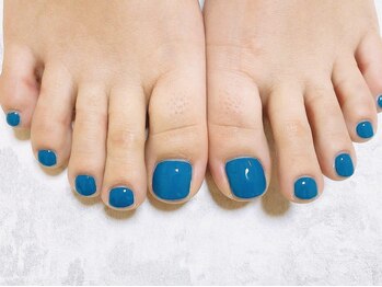 フランツ(Franz)の写真/【持ち込みデザインも大歓迎！】ワンカラーは200色以上！お仕事上ハンドネイルが出来ない方にもおすすめ◎