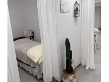 シンプルで落ち着いた雰囲気◎♪毛穴/ハーブ/艶肌/LED