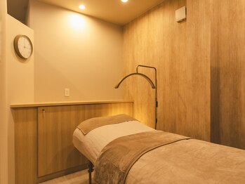 リム(Lim)/Lim [まつげパーマ/LEDマツエク]