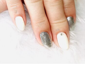 アネリー(ANERY.)の写真/爪にお悩みの大人女性必見★爪を削らないパラジェル使用で、健康的にネイルを楽します！是非一度ご相談を♪