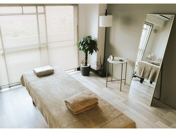 アキュネ 福岡薬院店(acune)/お部屋へご案内