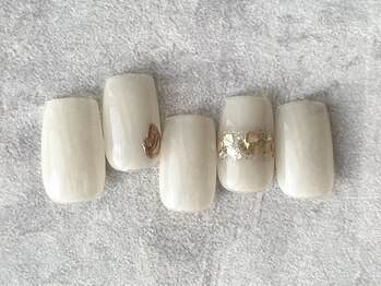 エムドットネイル 池袋(m.nail)/シアーホワイトニュアンス