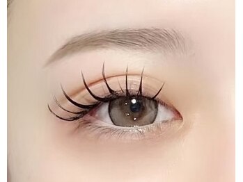 プティエール(Prettyell)の写真/圧倒的高持続!濃さが出るのに軽く持ちが良い♪大人気《バインドロック》エクステが初めての方にも◎