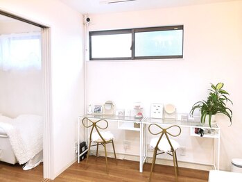 ビーナスフォート天神川/メイクルーム