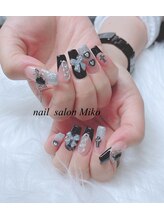 ミコ(Miko)/スカルプネイル　黒フレンチ