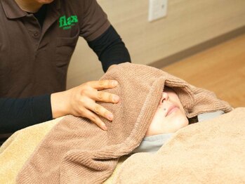 フラックス(flax)の写真/《ヘッドスパで心身ともにリラックス◎》プロの極上手技でお疲れ箇所をしっかりと丁寧にもみほぐします★