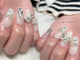 ホワイトシルバーネイル