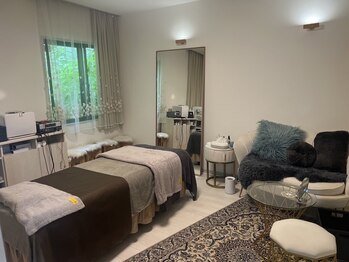 ファーレ(Phare)の写真/大切な人と同じ日に、自分へのご褒美を。