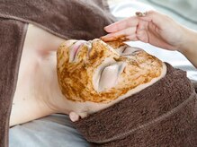 エムズ(M's)/ハーブピーリングで肌質改善へ