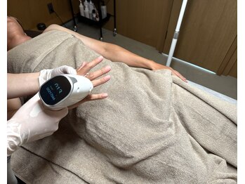 身だしなみラボ(MIDASHINAMILABO)/意外と見られてる!?指先の毛!