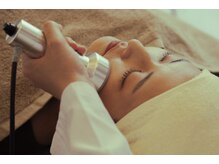 たるみ/むくみ/ほうれい線/シミ/シワ/美白/リフトアップ/毛穴