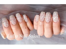 シンプルクリアレースネイル