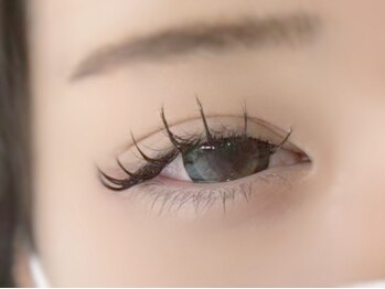 リリーナイン(Lily Nine)の写真/フラットラッシュなど種類豊富◎ナチュラルからボリュームまで、目の形に合わせた理想のデザインを提案♪