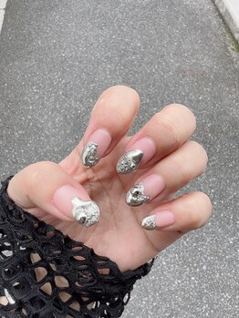 サロンドティアラ(salon de tiara)/メタリックネイル