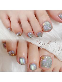 エヌ(nail studio N)の写真/旬のフットネイルもおススメ！ワンカラーから持ち込みデザインまで、丁寧な施術で綺麗を演出★