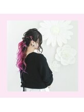 ネイルバーグロー(Nail Bar Glow) Shiori 