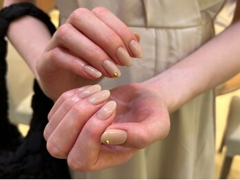 レイネイルアンドレイアイ 浜町観光通り店(RAY NAIL ＆ ray eye)の写真/爪を労わるオフケアでいつまでも美しい指先に◎自爪が薄く欠けやすい等もお任せください♪